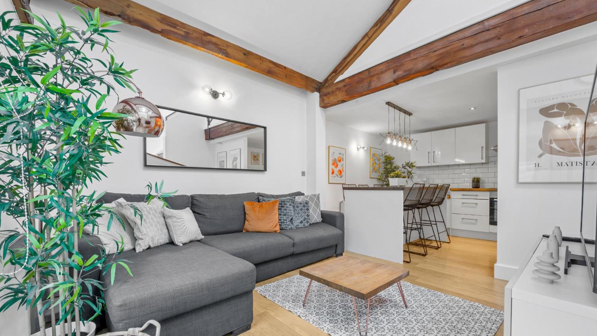 Host & - The Cavern Quarter Loft Apartment Liverpool